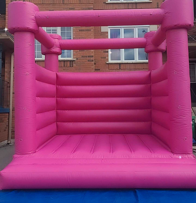  Pink luxury Bouncy Castle for Rent in Other in Mississauga / Peel Region