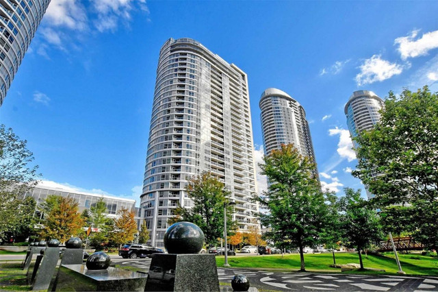 1 + Den Condo Unit For Rent Closed To Hwy401 & Kennedy in Long Term Rentals in City of Toronto