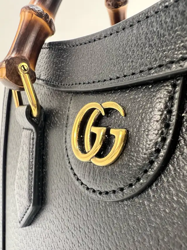 Authentic Gucci Diana Small Tote63235093698945124