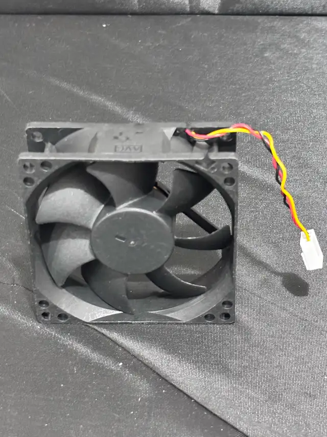 AVC Cooling Fan DS08025R12U599599985030615042