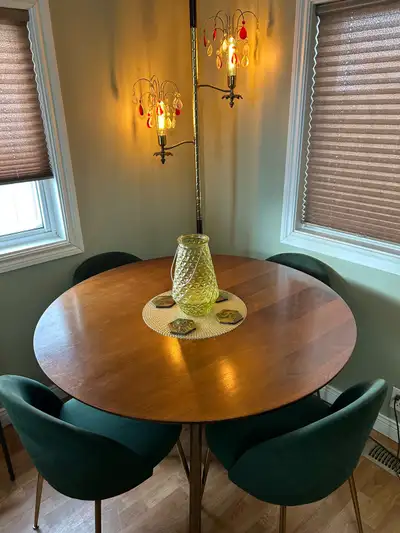 Structube Dining Set, View more