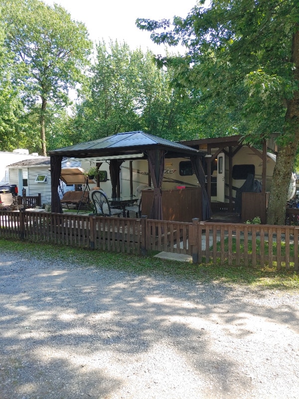Roulotte et set up VR et caravanes Granby Kijiji