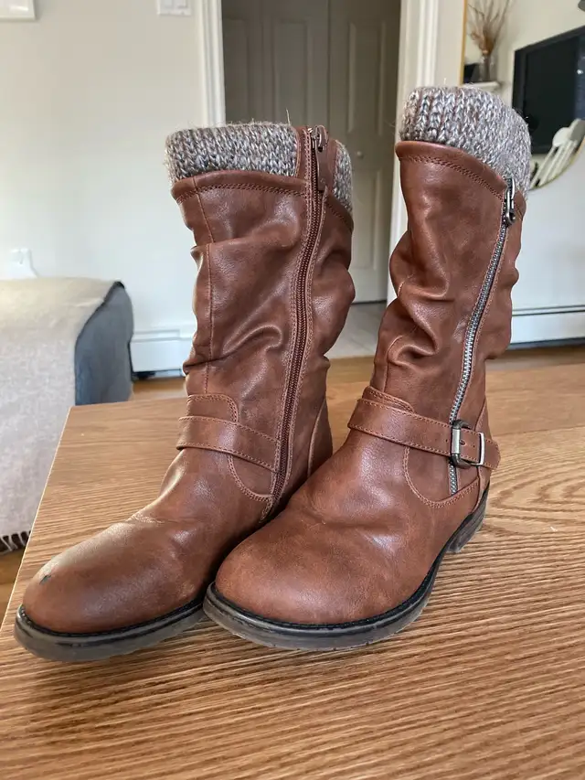 Girls Boots in Kids & Youth in Dartmouth - Image 4