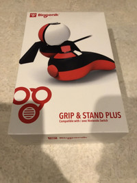 Pokémon Grip and Stand