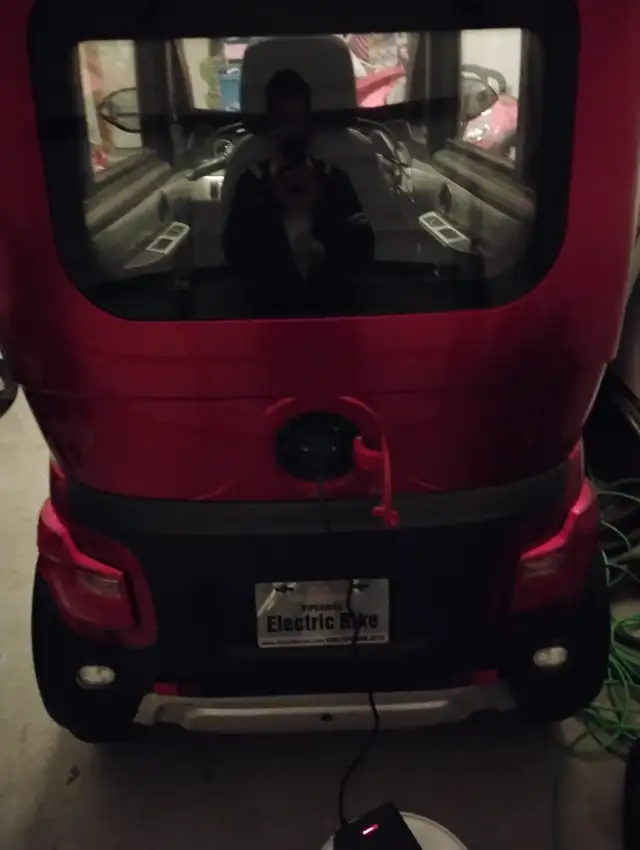Enclosed mobility scooter for sale in Scooters & Pocket Bikes in Markham / York Region - Image 4