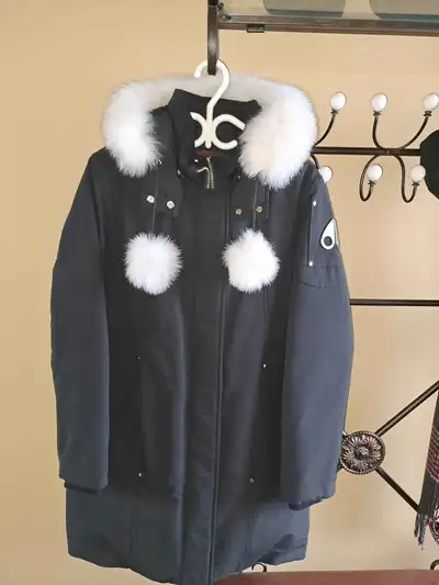 Manteau d'hiver pour femme Moose  Knuckles Strirling Parka, View more
