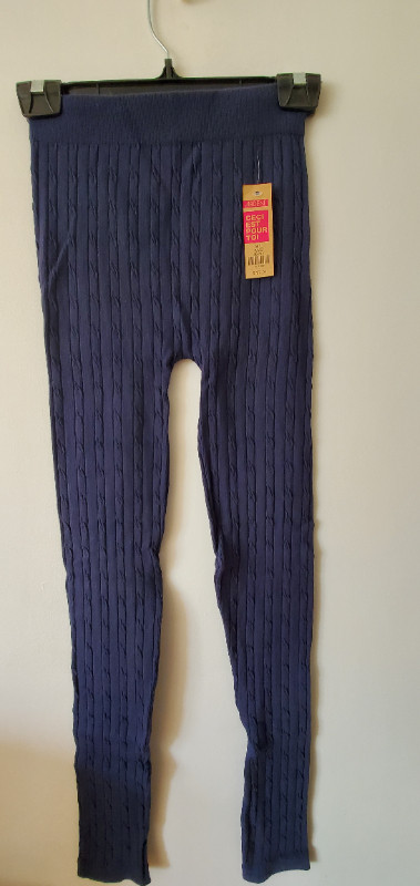 NEUF Pantalon legging style tricot bleu dans Femmes - Pantalons et shorts  à Laval/Rive Nord - Image 2