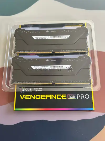16 GB (2x8GB) DDR4 Corsair Vengeance RGB Pro, View more