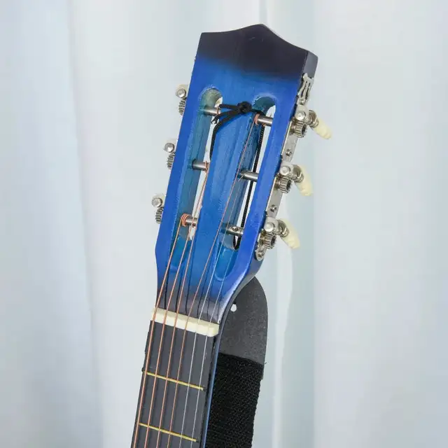 Premium gloss 38" Full Size Classical Acoustic Electric Guitar  in Guitars in Markham / York Region - Image 10
