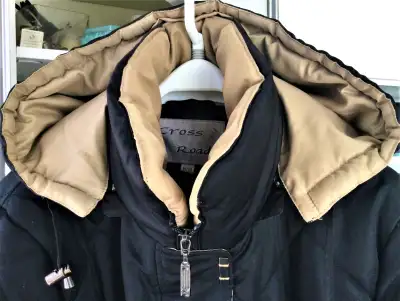 LIGHT WEIGHT JACKET, PARKA, COAT ,BLACK + BEIGE, SIZE M/M, View more