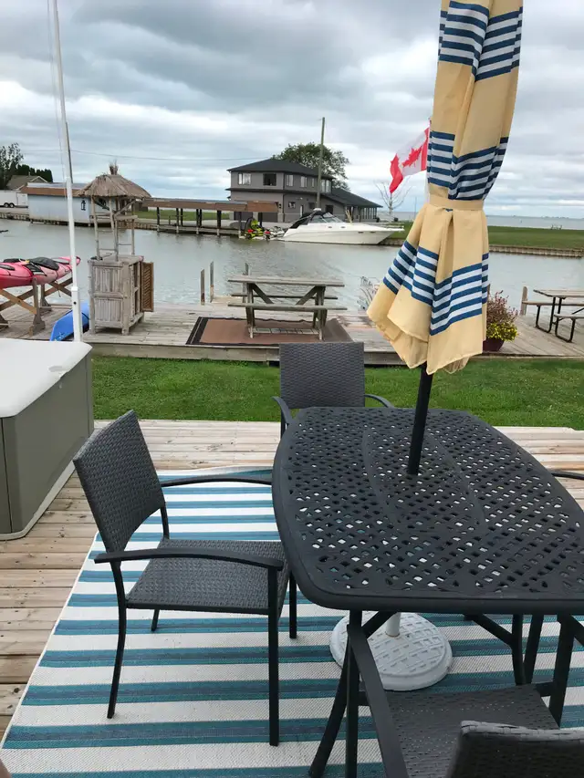 Bugsy's Cottage -Muskie Lake St. Clair- Lighthouse Cove, Ontario in Ontario in Canada - Image 14