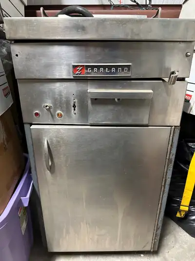 Garland Sentry Series Stainless Steel 30lb Electric Fryer, View more