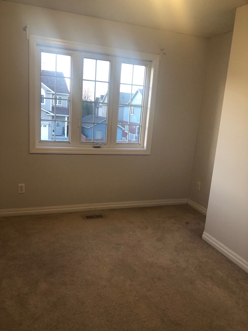 Shared Room Rentals & Roommates Kitchener / Waterloo