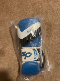 Starpro T20 boxing gloves 