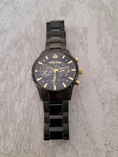 MONTRE POLICE NEUVE POUR HOMME.  LG, View more