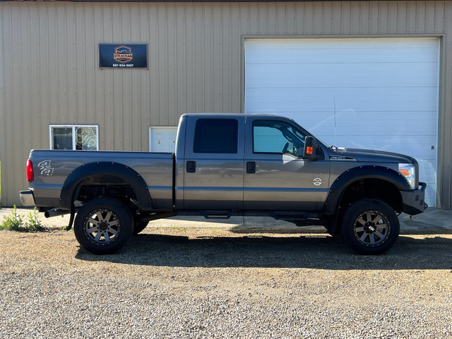 2013 Ford F-350 6.7L Crew Cab  in Cars & Trucks in Red Deer - Image 2