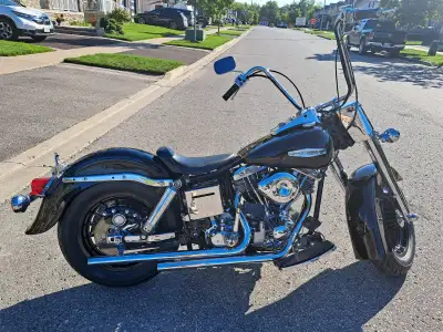 1977 harley-davidson shovelhead flh. Matching # frame, motor, tranny. Original rims . Bare frame res...