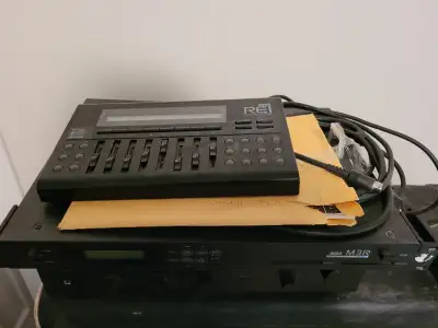 Korg M3R synthesizer module with RE1 remote controller, View more