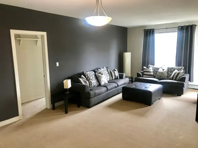 2Bed 2Bath Condo With Parking