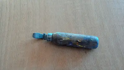 Vintage ouvre bouteille (231221-31), View more