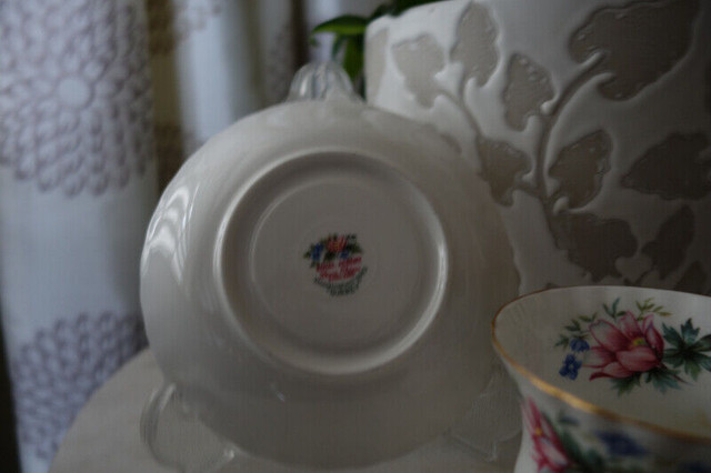 Tea Cup and Saucer in Kitchen & Dining Wares in Kamloops - Image 2