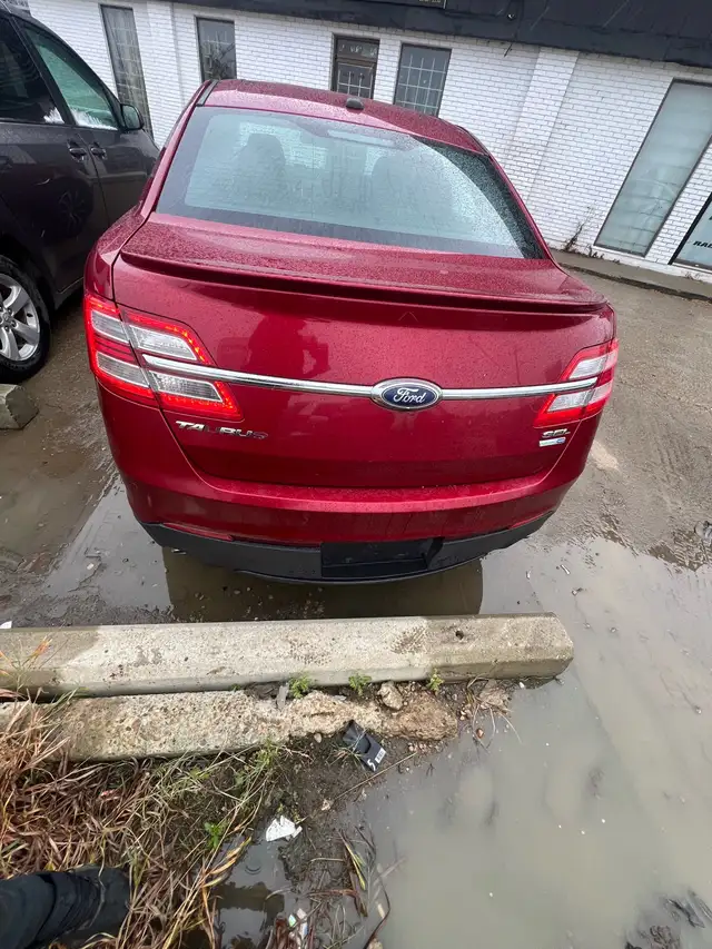 2013 ford taurus 590091628577433603