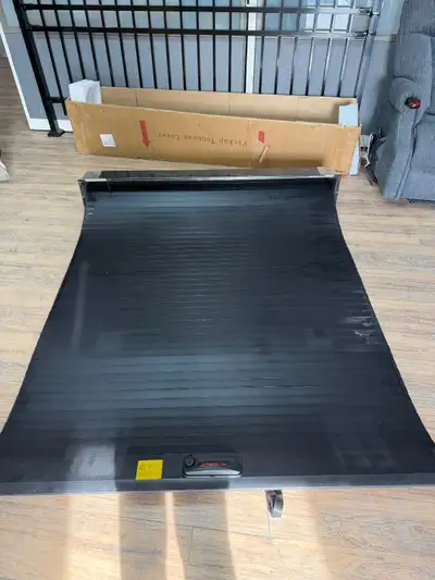 Toyota Tacoma Tonneau Pick up Covers Hard Retractable Covers, View more