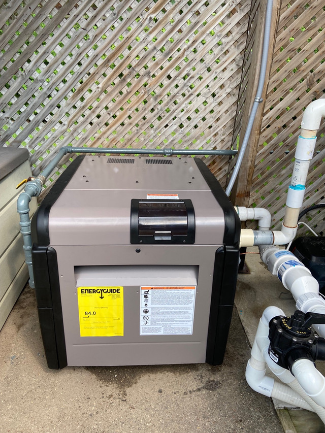 Hayward H200FDN Universal H-Series Natural Gas Pool Heater 200k  in Hot Tubs & Pools in Hamilton - Image 3