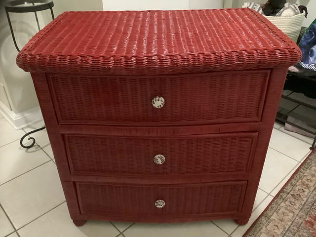 Beautiful vintage red wicker dresser,,, hall table tc.. in Dressers & Wardrobes in Cambridge - Image 2