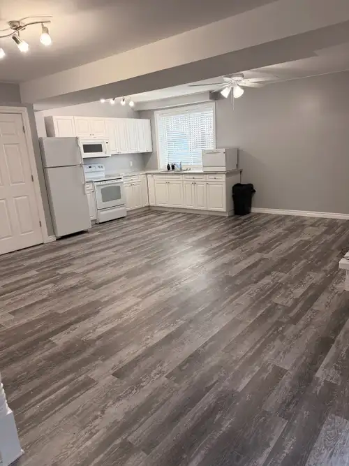 Beautiful one bedroom, single occupancy. Everything is included, heat, Hydro, water, high-speed Inte...