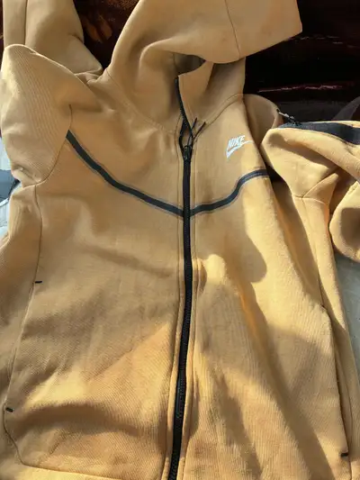 Nike Tech Fleece, View more