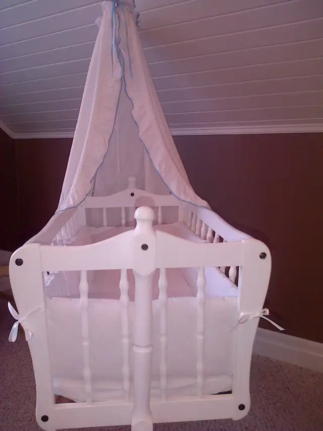 Vintage Baby Cradle with Bedding in Cribs in Trenton - Image 3