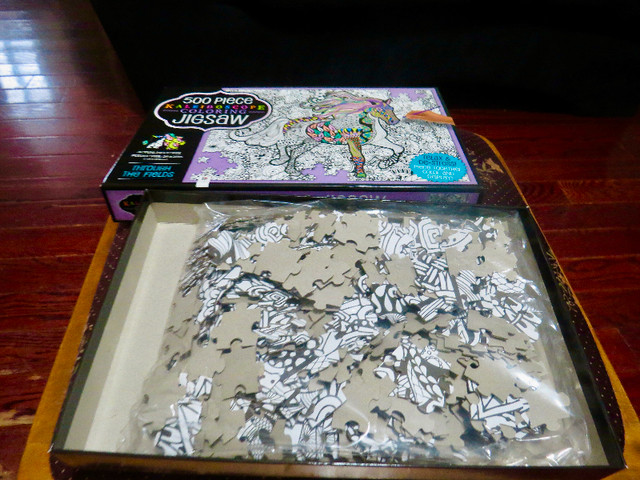 500 Piece Coloring Jigsaw Horse Puzzle in Toys & Games in Oshawa / Durham Region - Image 4