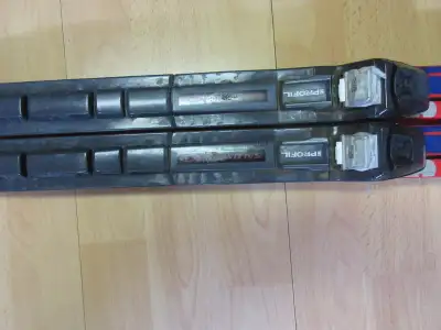 Skis de fond Rouges Peltonen Classic Racing Base 2000, View more