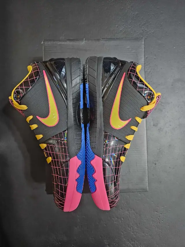 Kobe 4 Protro in Men's Shoes in Mississauga / Peel Region - Image 5