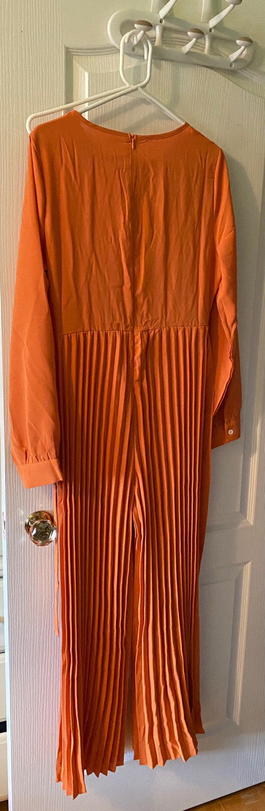 Orange Jumpsuit in Women's - Dresses & Skirts in Markham / York Region - Image 2