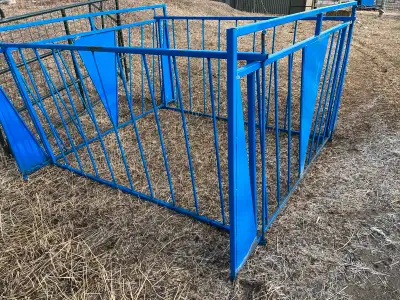 Has seen VERY little use collapsible bale feeder.