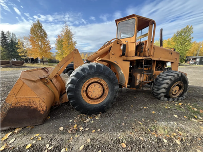Allis Chalmers 745 Loader – $2,500 (Project Machine) late 60's, early 70's Ran when parked. It’s a p...