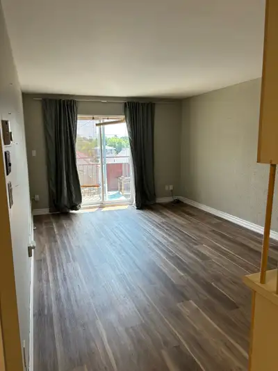 Security building 2 bedroom unit