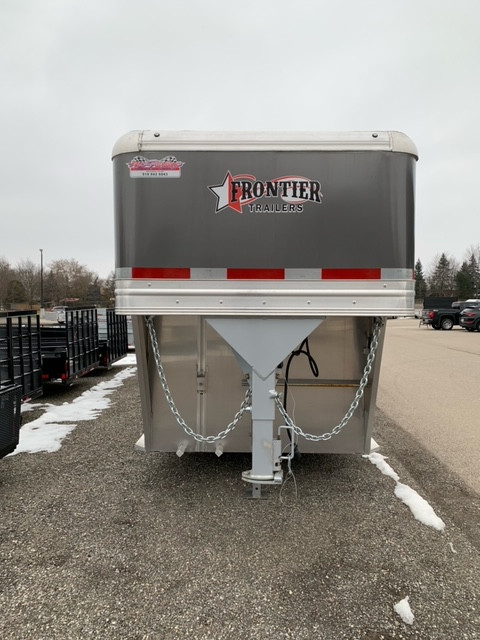 24' Frontier Livestock Trailer in Other in Kitchener / Waterloo - Image 3