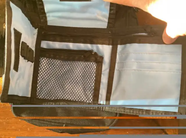 Unisex Convenient Purse /Bag / satchel / travel pouch in Women's - Bags & Wallets in London - Image 4