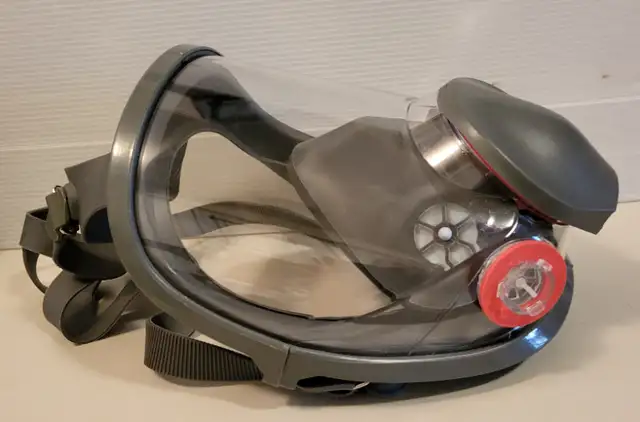 Brand New Full Face Facepiece Respirator Mask with Carry Bag in Other in Oshawa / Durham Region - Image 3