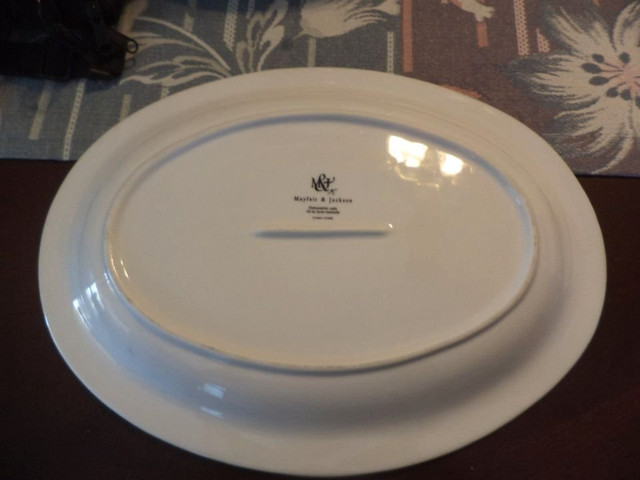 Mayfair & Jackson platter 14 1/4 X 10 3/4 inches in Kitchen & Dining Wares in Kawartha Lakes - Image 3