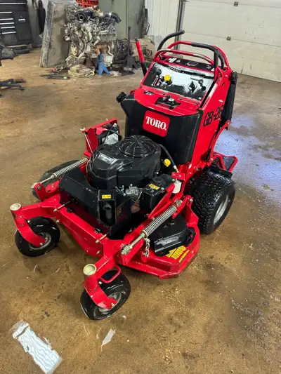 2019 TORO GRANDSTAND LAWNMOWER