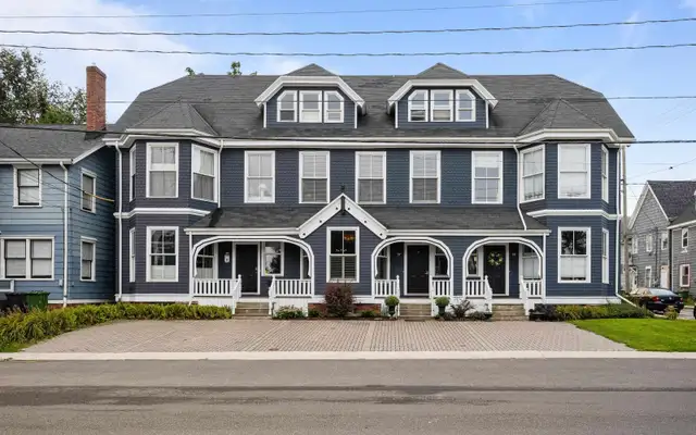 For rent: 3 Bedroom Downtown Charlottetown Townhouse Condo in Long Term Rentals in Charlottetown - Image 2