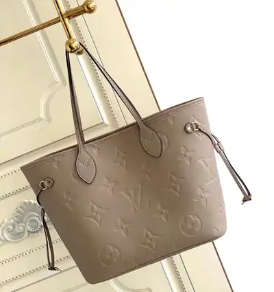 LV neverfull tote nude  (Authentic), View more