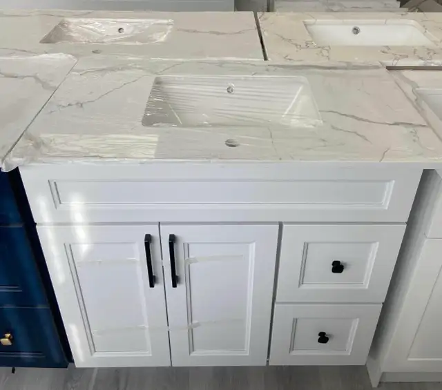 Vanities - NEW in Bathing & Changing in Oakville / Halton Region - Image 4