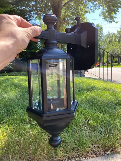 Outdoor Wall Sconce Lantern - lumière extérieur, View more