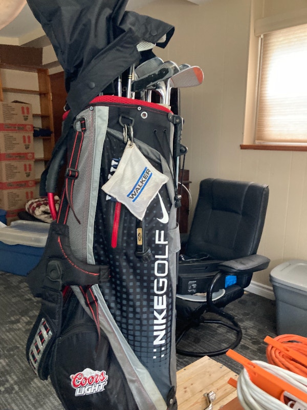 YARD SALE DOWNSIZING EVERYTHING MUST GO! Garage Sales City of