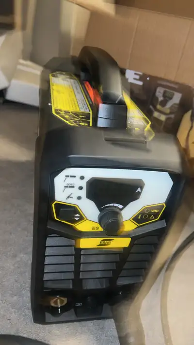 Esab Rougue ES 130I PRO WELDER, Tig/Stick Welder, View more